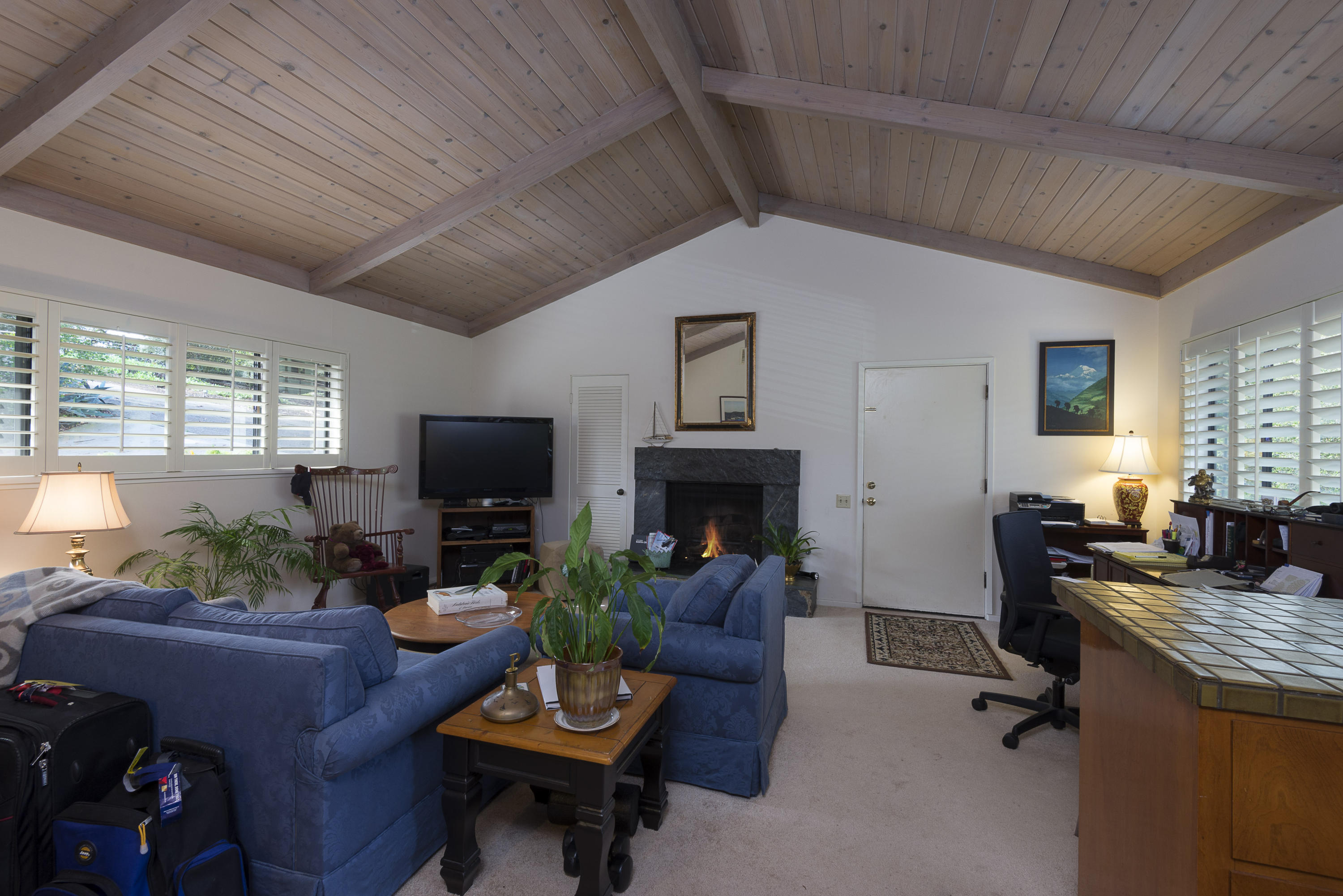 100 Sierra Vista Road Montecito, CA 93108 - Photo 20 of 28 Guest House living room w/fireplace