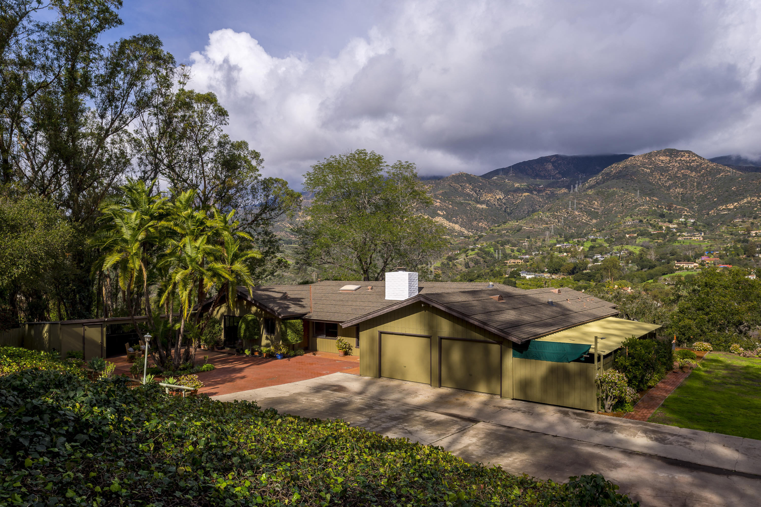 100 Sierra Vista Road Montecito, CA 93108 - Photo 2 of 28 4 bedroom main house