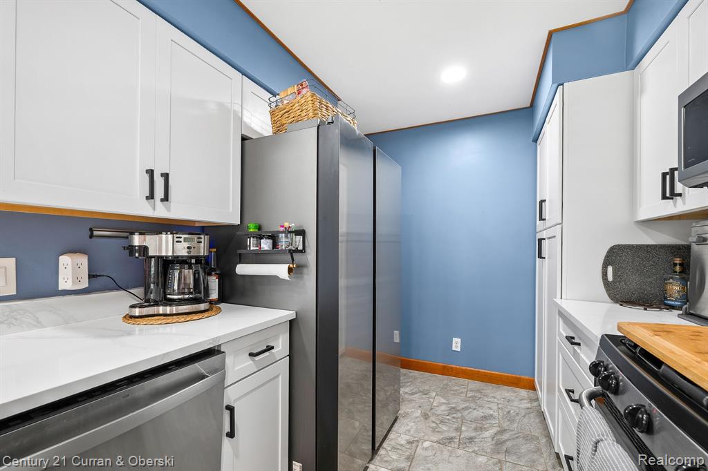 417 Chicago Drive Howell, MI 48843 - Photo 23 of 58 Gallery Image 23