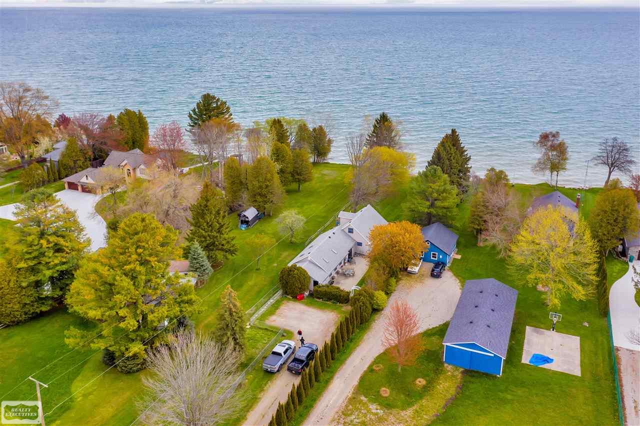 4549 Lakeshore Road Lexington, MI 48450 - Photo 39 of 46