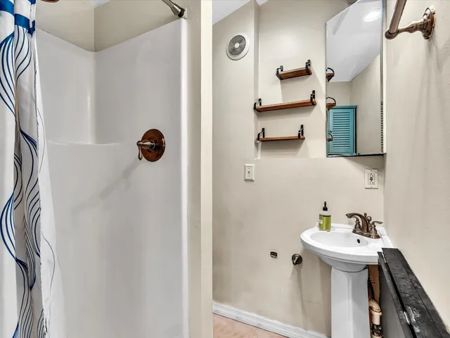 $6,500 | 436 38th Street, West Palm Beach, FL 33407