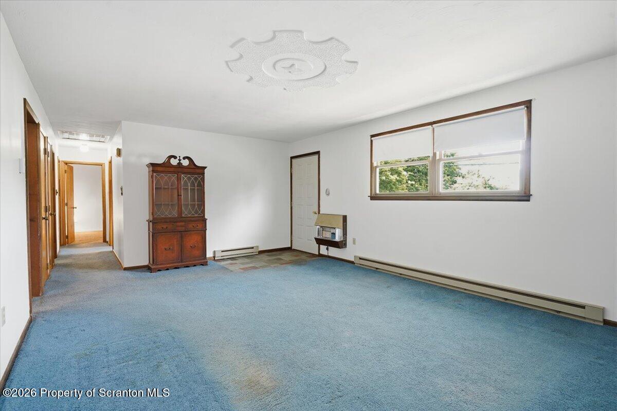 301 Spring Street Archbald, PA 18403 - Photo 15 of 51 12-301_Spring_St_012