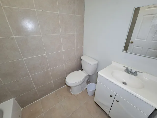 $850 | 711 Ave A, Unit 3, La Marque, TX 77568