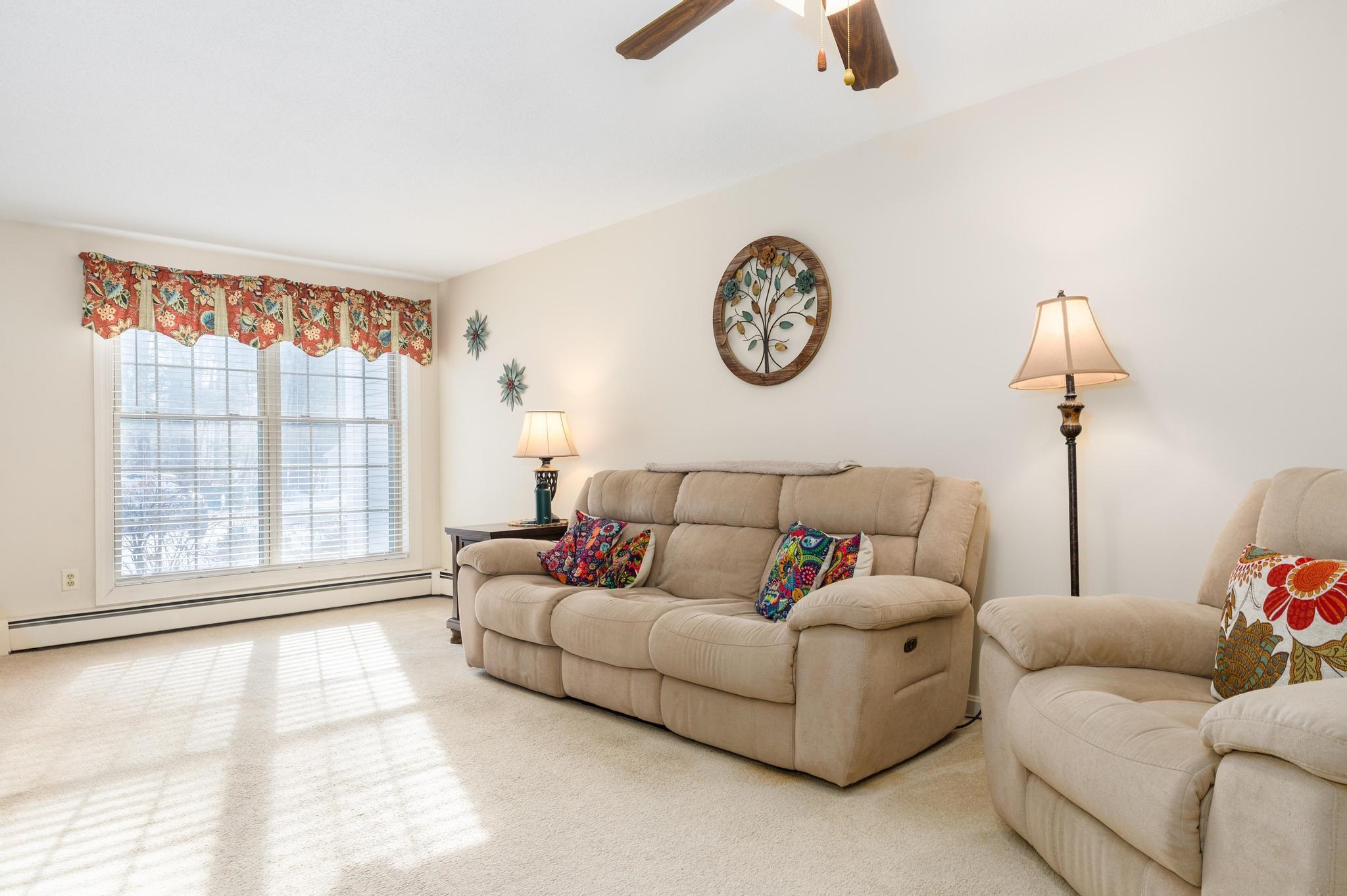 54 Woodland Green Rochester, NH 03868 - Photo 8 of 24