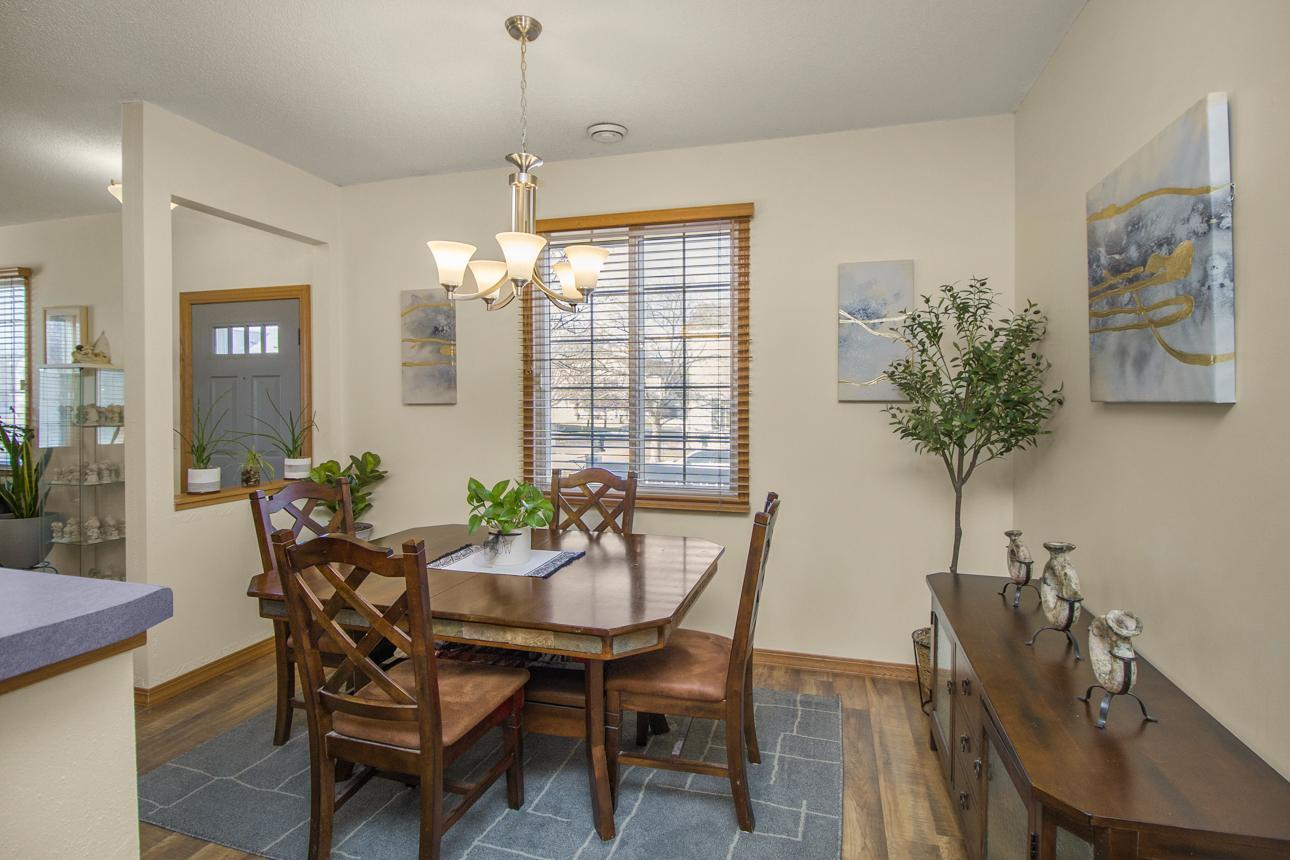 2066 Mockingbird Avenue Shakopee, MN 55379 - Photo 10 of 31