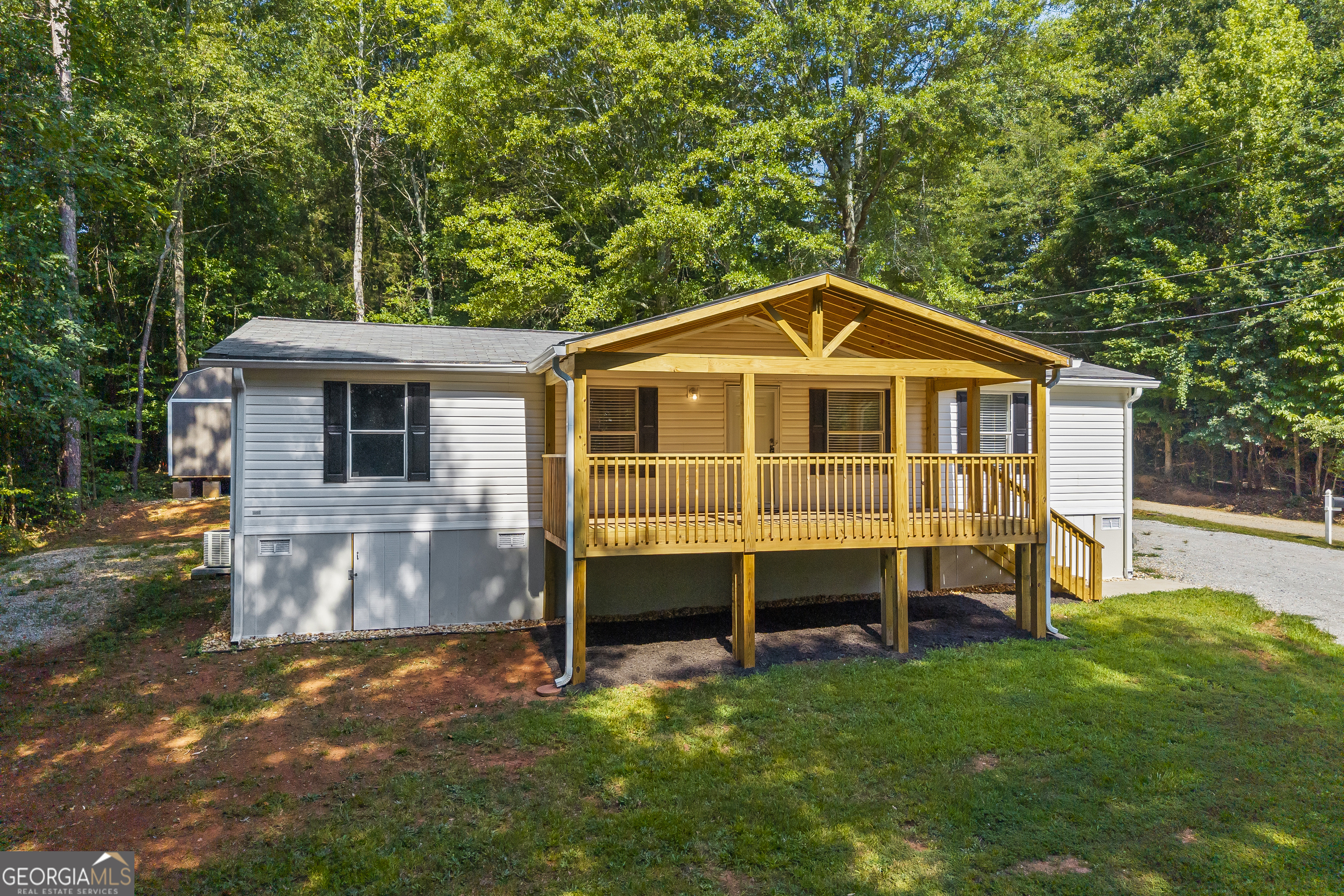 148 Rue Lafayette Road Lavonia, GA 30553 - Photo 3 of 22