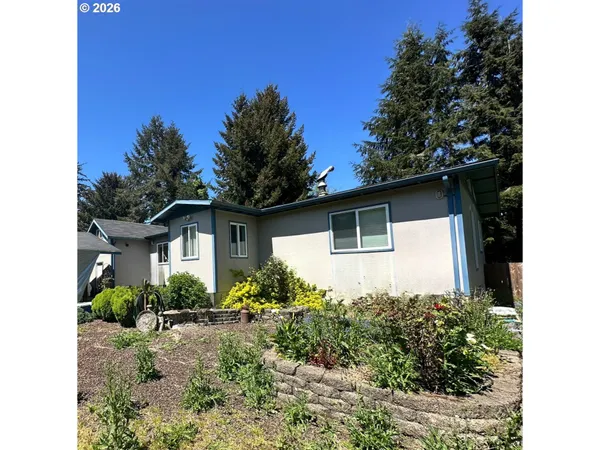 $385,000 | 725 North River Bend Road, Otis, OR 97368