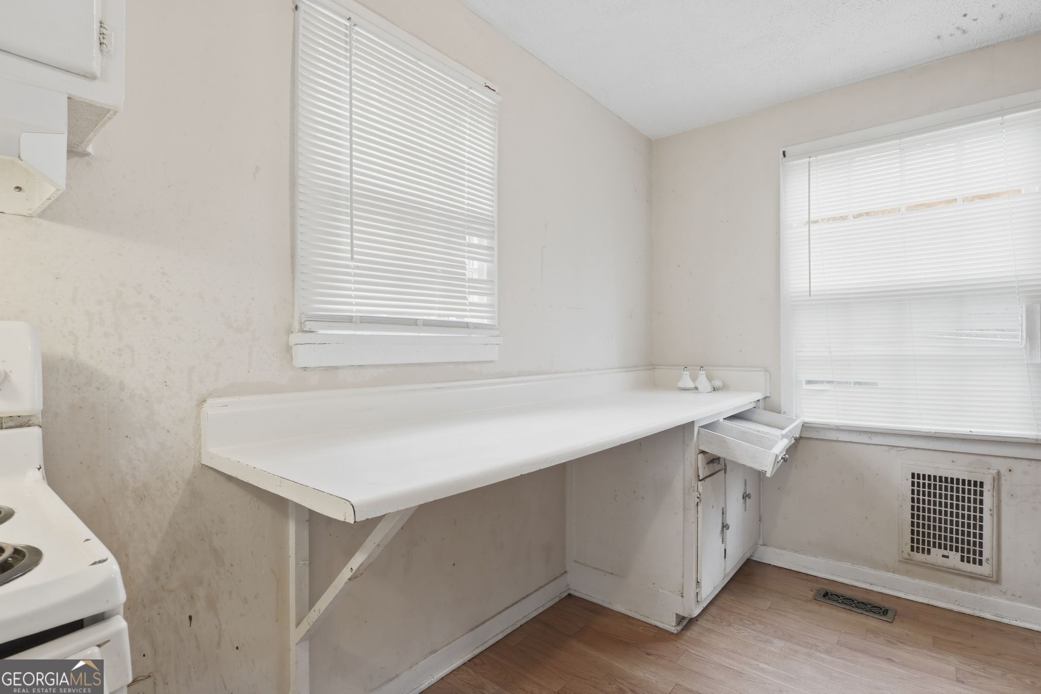 2413 Ruby Drive Augusta, GA 30906 - Photo 23 of 32 a utility room with a window