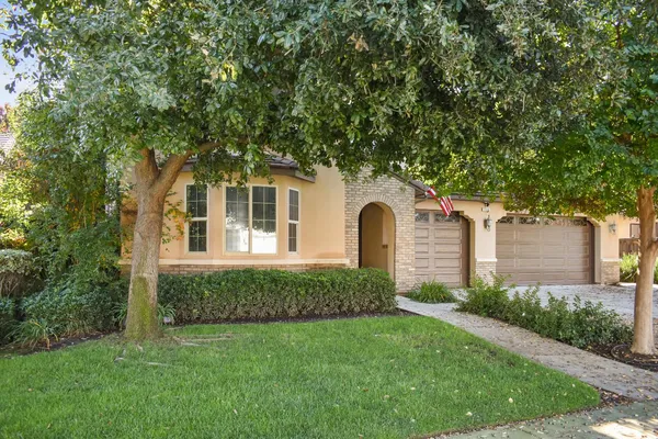 $720,000 | 3154 Mitchell Avenue, Clovis, CA 93619
