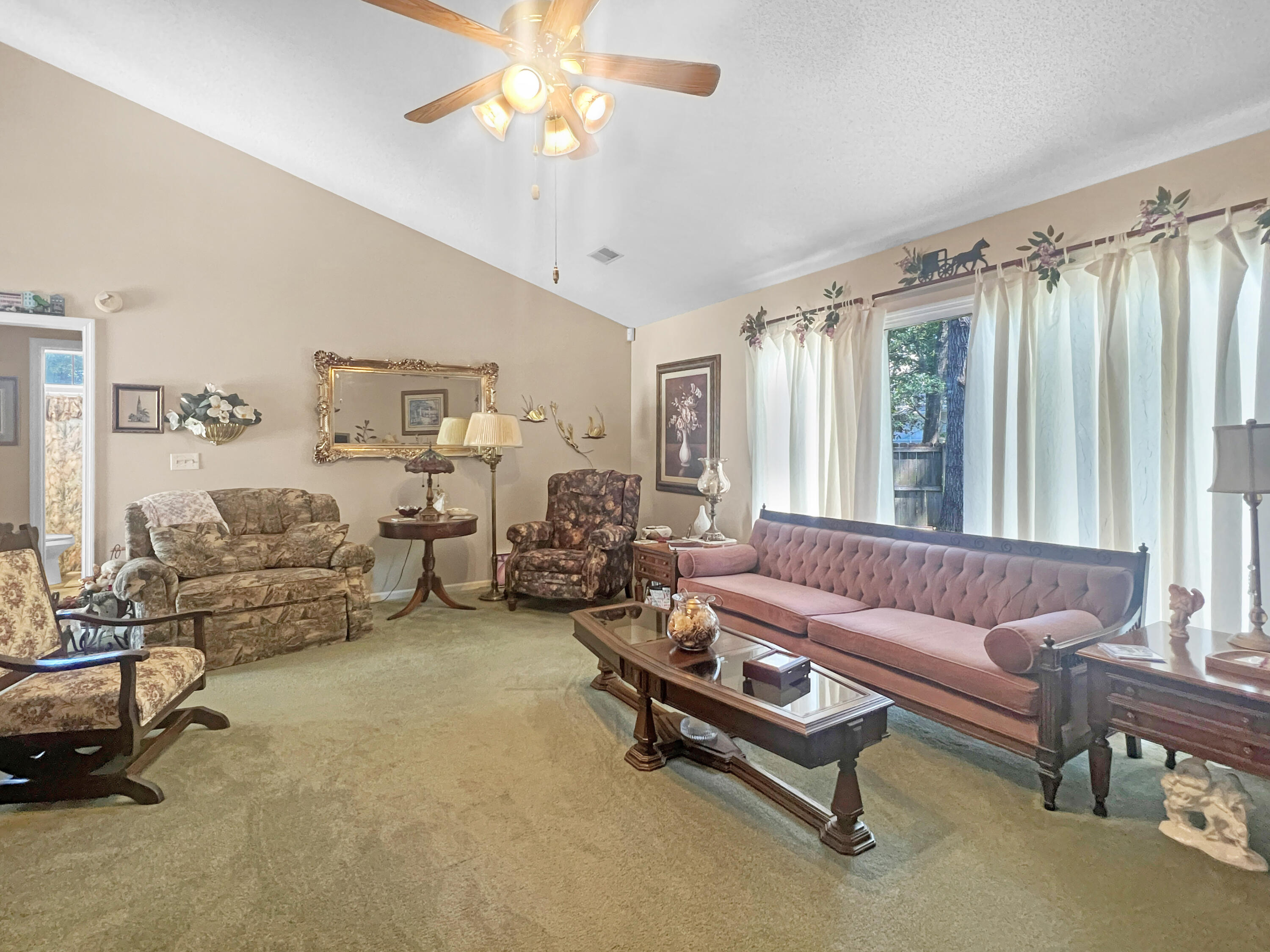 102 Amberside Drive Goose Creek, SC 29445 - Photo 11 of 17 f879031a403548d743d88668cbdb57ee1e5de373