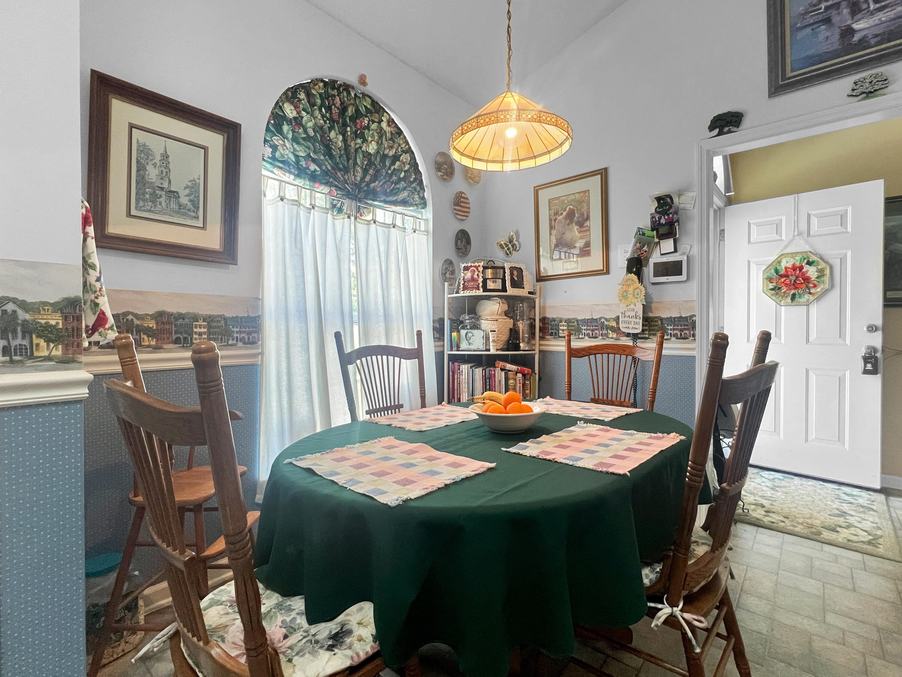 102 Amberside Drive Goose Creek, SC 29445 - Photo 7 of 17 8237592e0c3364b88387558386645ad2377187ee