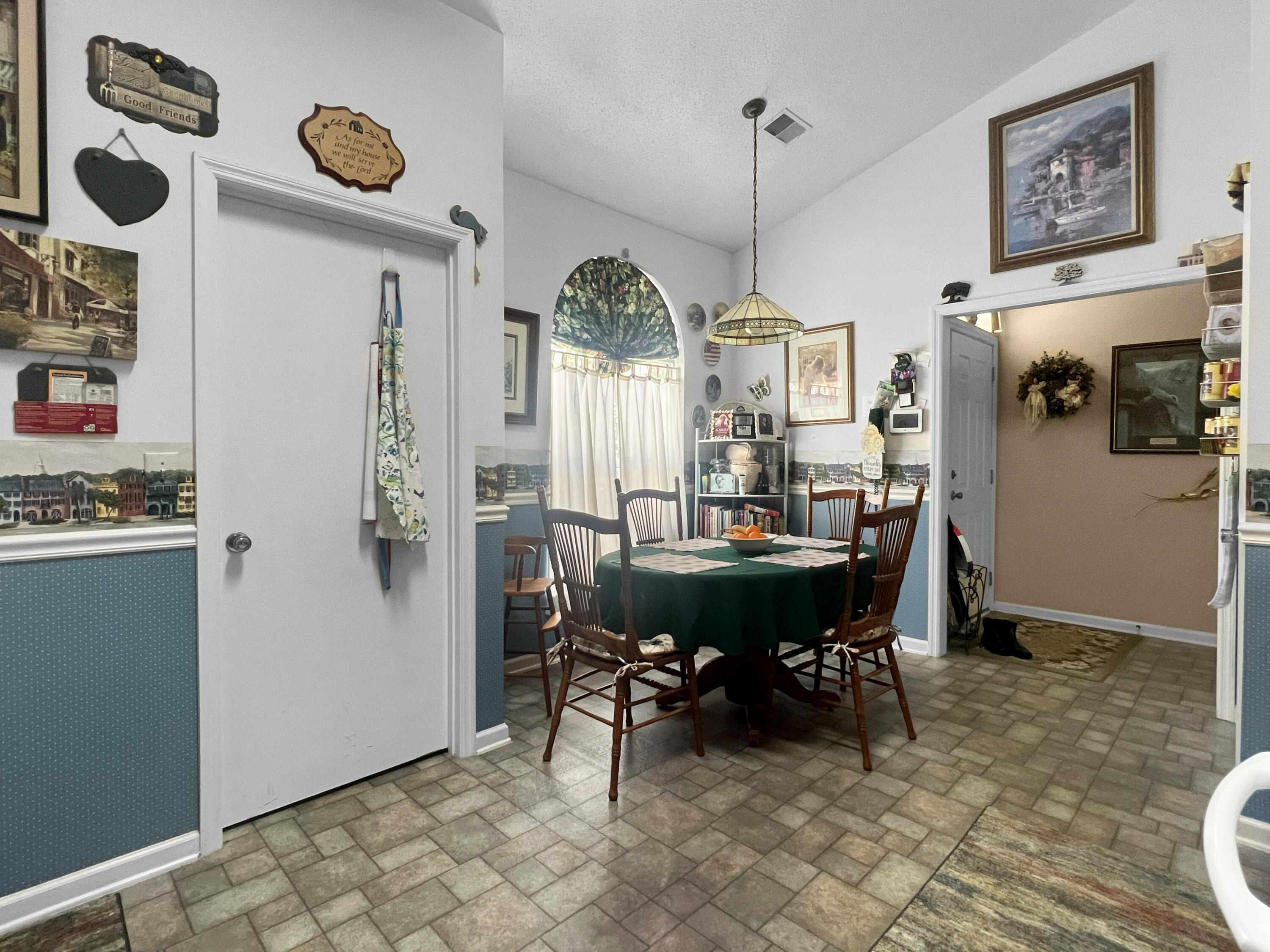 102 Amberside Drive Goose Creek, SC 29445 - Photo 8 of 17 18a3e708125f92a822367687f3a8086962773661