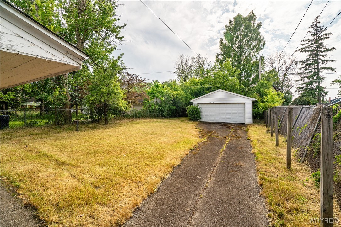 72 Winston Road Buffalo, NY 14216 - Photo 3 of 41