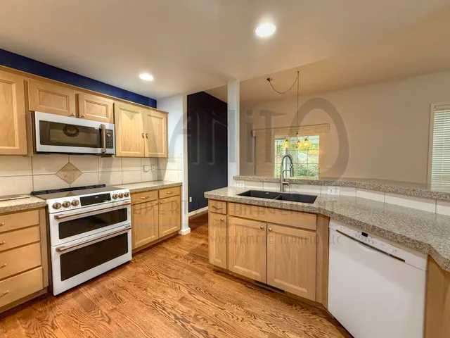 $3,200 | 6728 South Moran View Street, Spokane, WA 99224