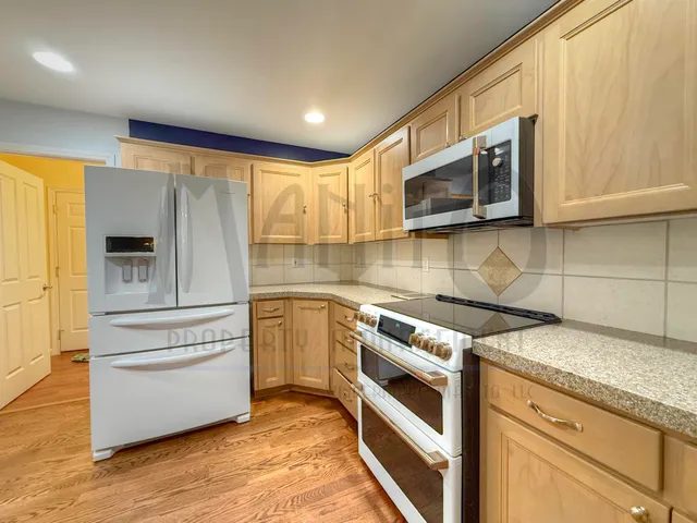 $3,200 | 6728 South Moran View Street, Spokane, WA 99224