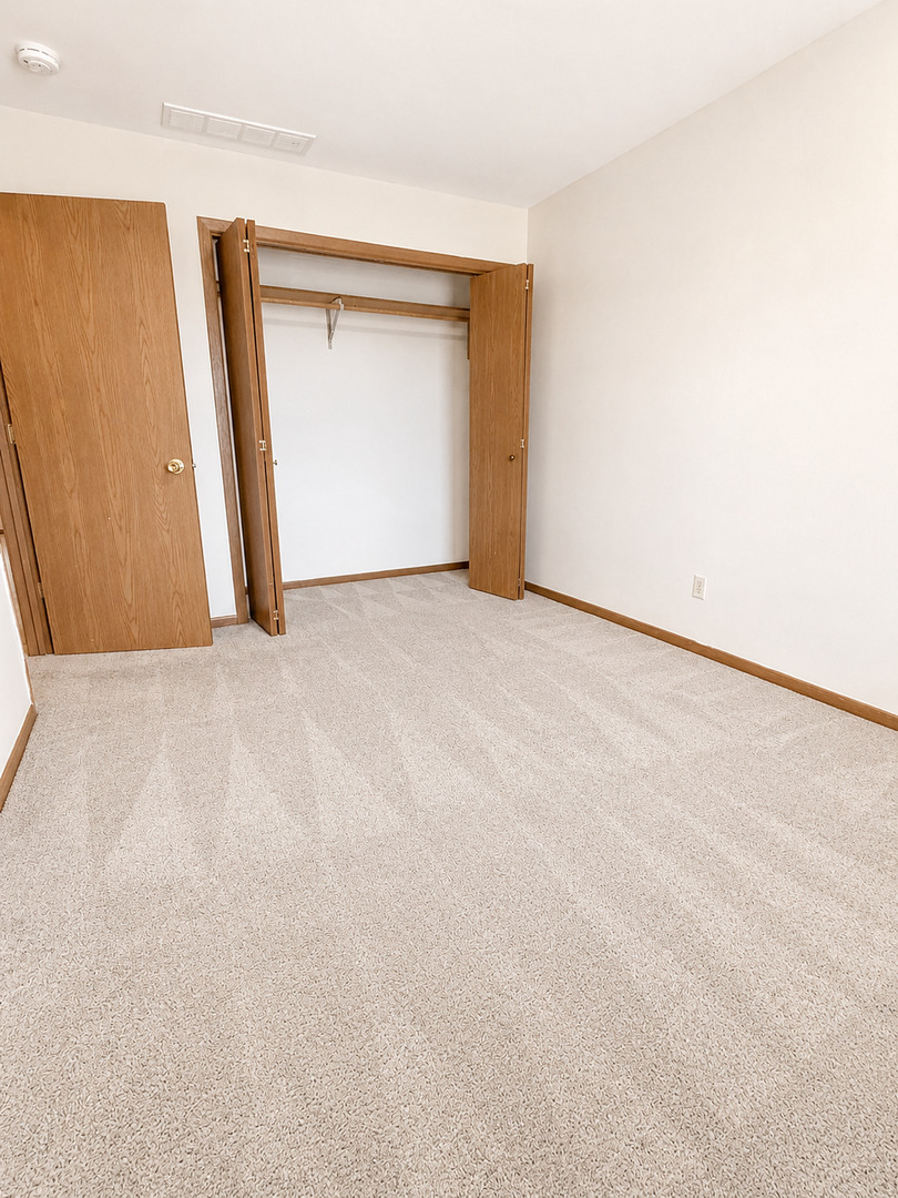 2050 Coltonville Road, Unit 2050 Sycamore, IL 60178 - Photo 9 of 10