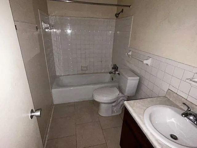 $72,500 | 2325-102 West Pensacola Street, Unit 102, Tallahassee, FL 32304