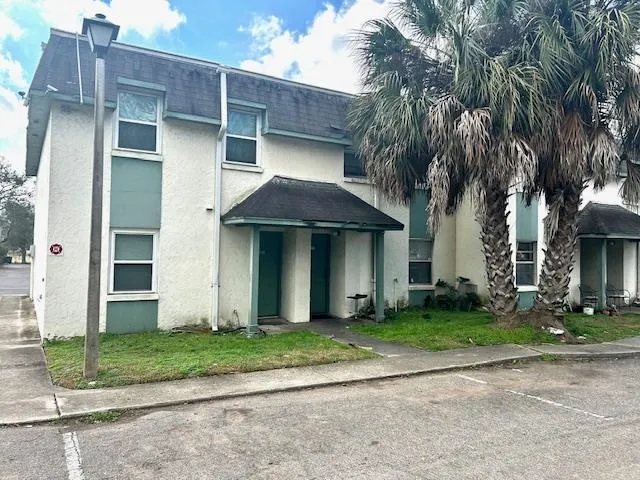 $72,500 | 2325-102 West Pensacola Street, Unit 102, Tallahassee, FL 32304
