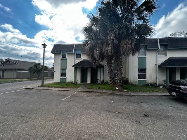 $72,500 | 2325-102 West Pensacola Street, Unit 102, Tallahassee, FL 32304