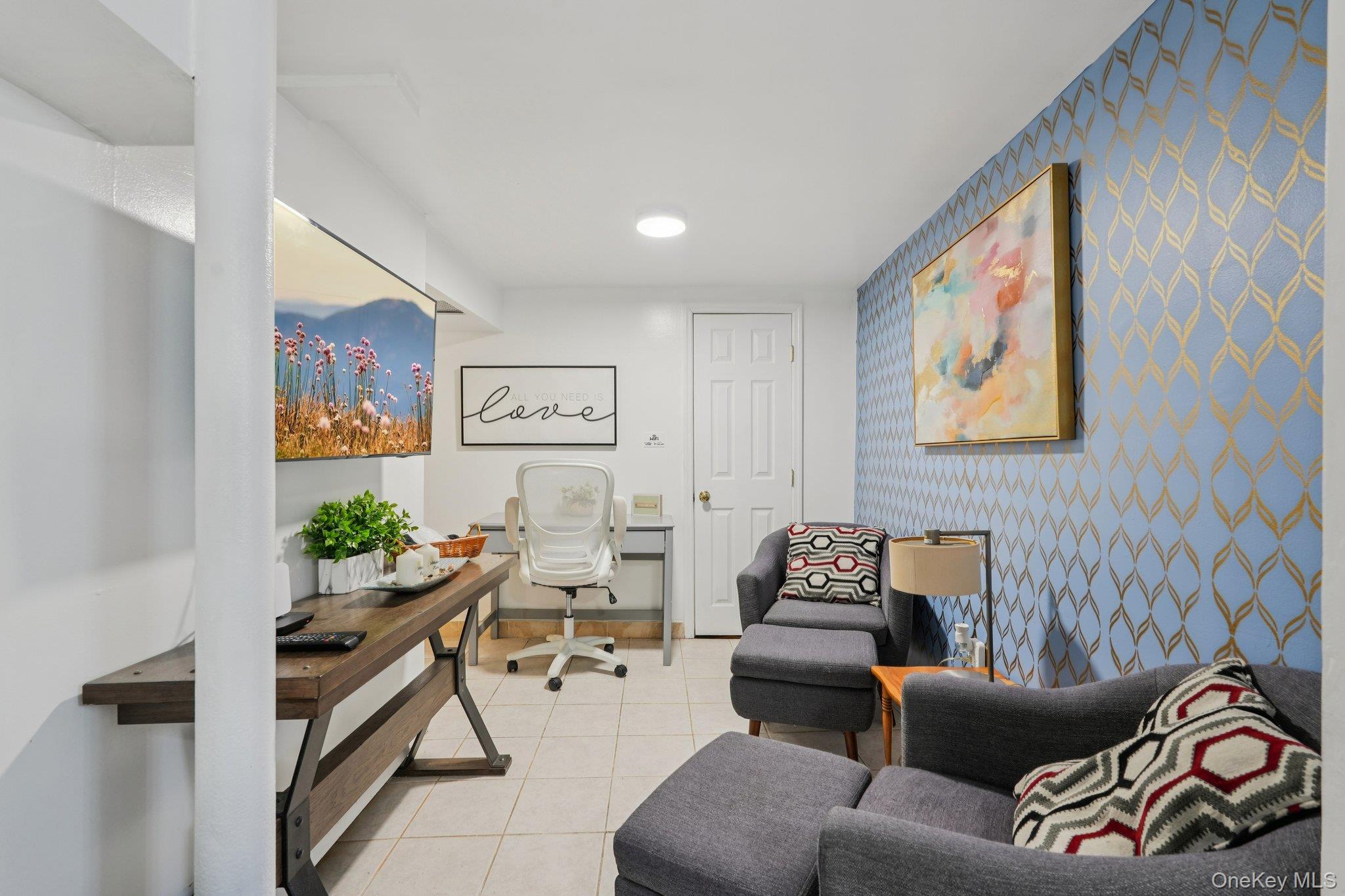 30 Ferdinand Place New Rochelle, NY 10801 - Photo 24 of 46 a living room with furniture