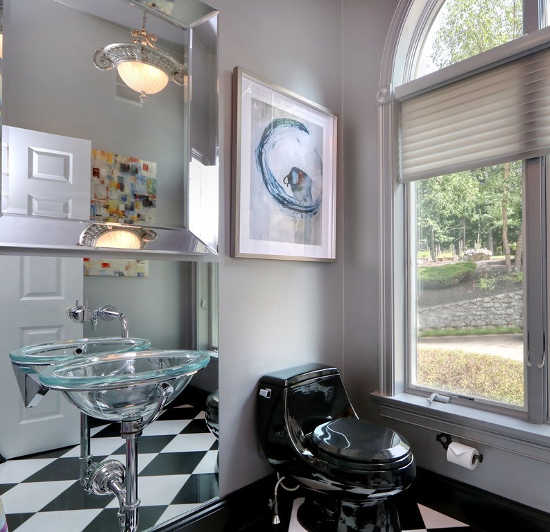 377 Far Reach Road Westwood, MA 02090 - Photo 16 of 41 Gallery Image 16
