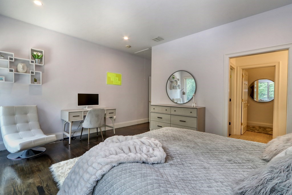 377 Far Reach Road Westwood, MA 02090 - Photo 20 of 41 Gallery Image 20