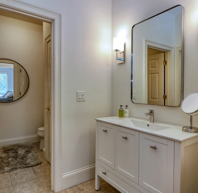 377 Far Reach Road Westwood, MA 02090 - Photo 21 of 41 Gallery Image 21
