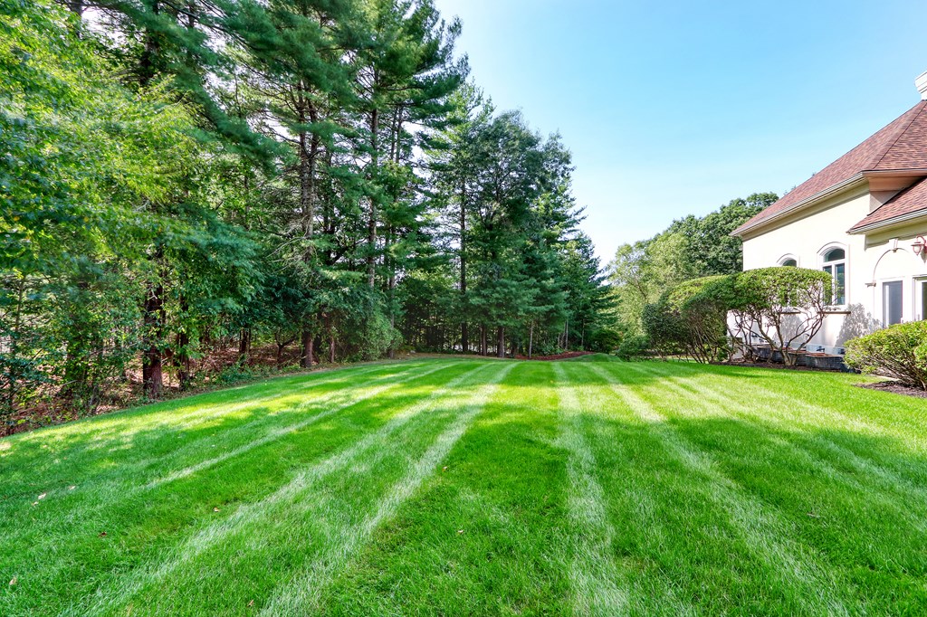 377 Far Reach Road Westwood, MA 02090 - Photo 37 of 41 Gallery Image 37