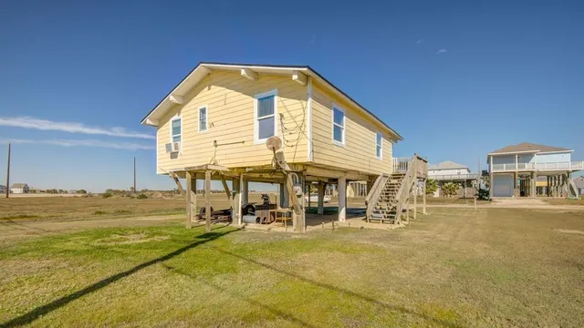 $190,000 | 13219 Buccaneer Parkway, Freeport, TX 77541