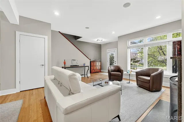 $485,000 | 4106 Olive Street, St. Louis, MO 63108