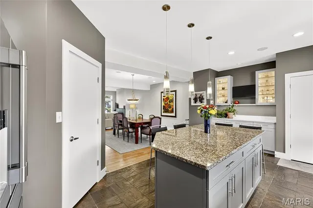 $485,000 | 4106 Olive Street, St. Louis, MO 63108