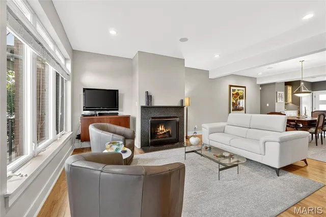 $485,000 | 4106 Olive Street, St. Louis, MO 63108