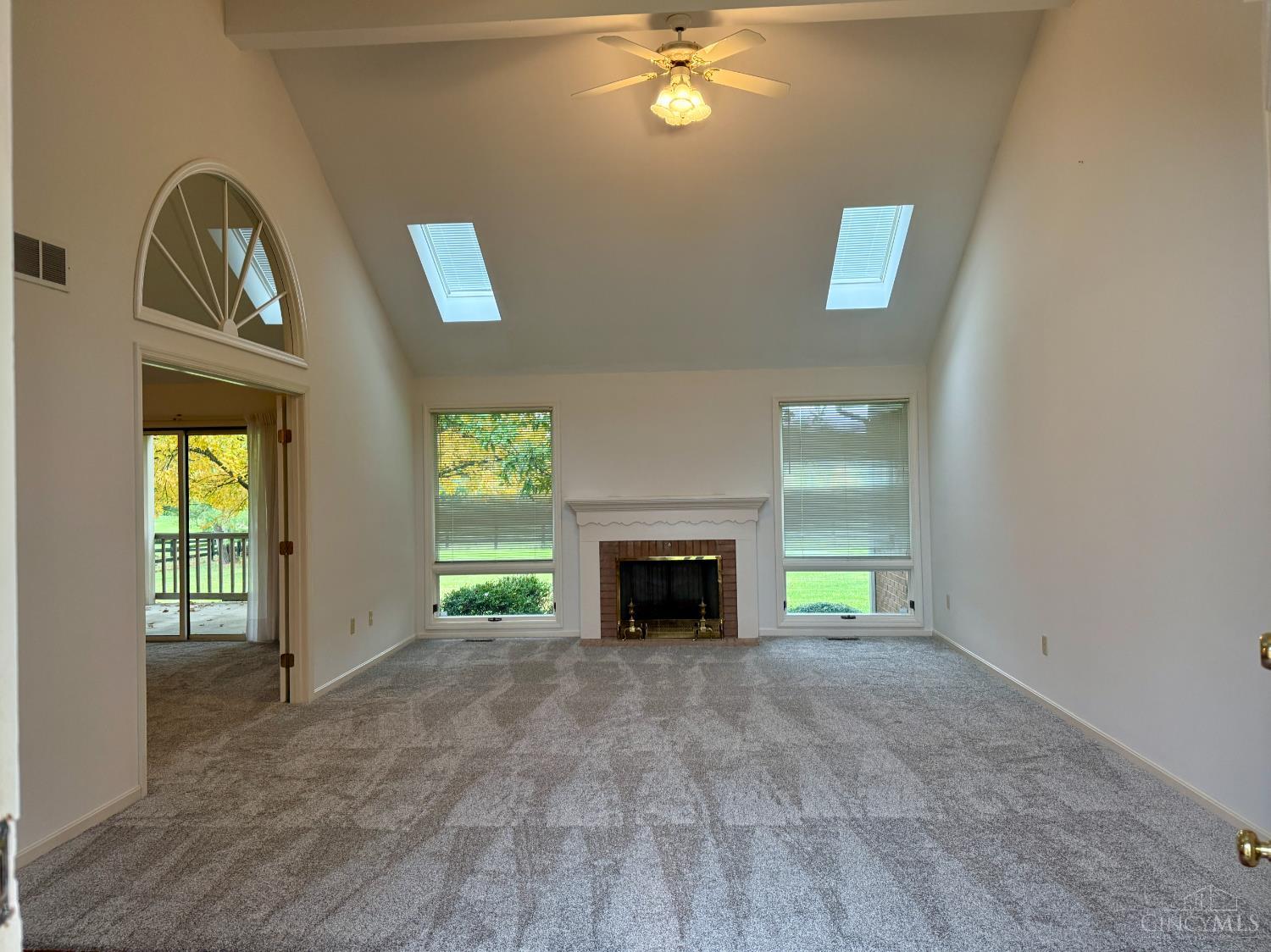 6641 Smith Road Loveland, OH 45140 - Photo 2 of 22