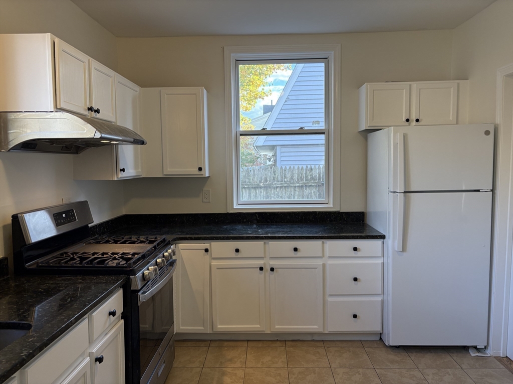 57 Coburn Avenue, Unit 2 Worcester, MA 01604 - Photo 13 of 42