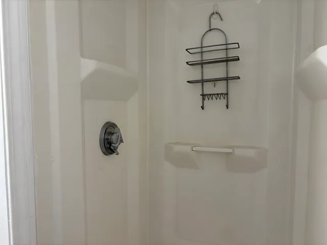 $2,900 | 57 Coburn Avenue, Unit 2, Worcester, MA 01604