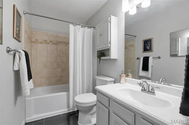 $160,000 | 9043 West Swan Circle, St. Louis, MO 63144