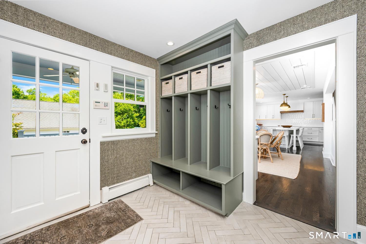 5 Birch Road Darien, CT 06820 - Photo 13 of 40