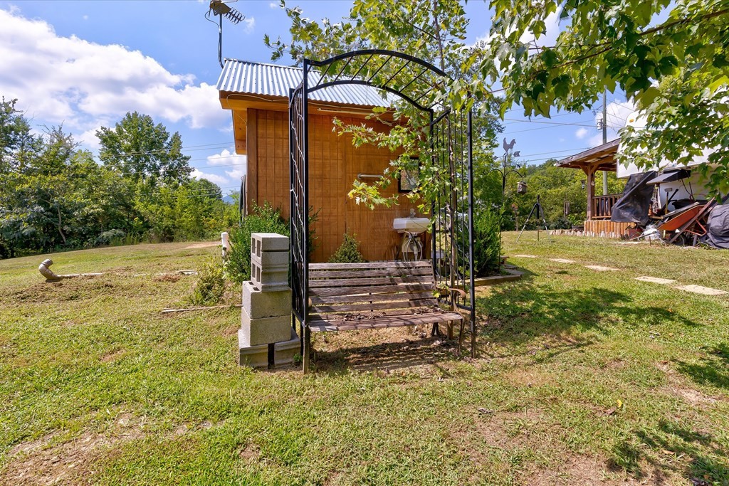 1839 Goose Gap Road Sevierville, TN 37876 - Photo 16 of 20 Gallery Image 16