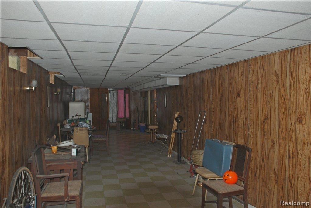 28001 Farmington Road Farmington, MI 48334 - Photo 21 of 25 REC RM 2