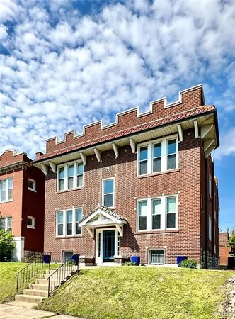 $975 | 4917 Murdoch Avenue, Unit 2W, St. Louis, MO 63109