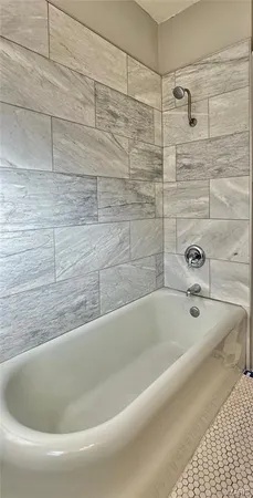 $975 | 4917 Murdoch Avenue, Unit 2W, St. Louis, MO 63109