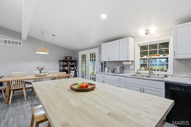 $229,900 | 831 Locust Street, Montgomery City, MO 63361