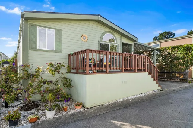 $519,500 | 3 Lighthouse Road, Unit 3, Half Moon Bay, CA 94019