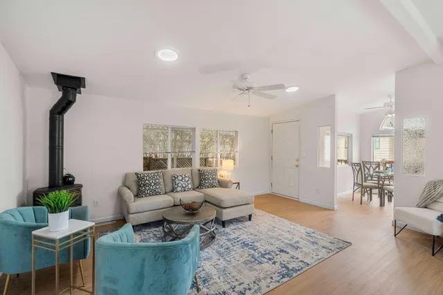 $519,500 | 3 Lighthouse Road, Unit 3, Half Moon Bay, CA 94019