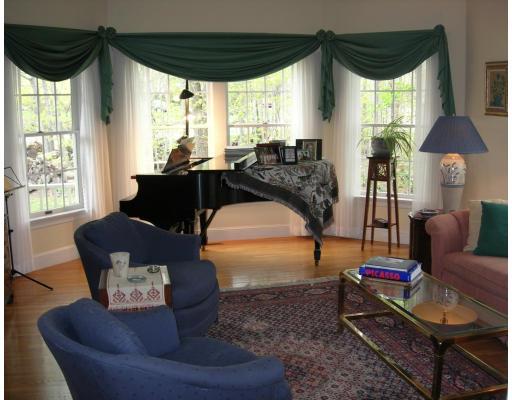 1 Clematis Road Lexington, MA 02421 - Photo 5 of 29 Gallery Image 5