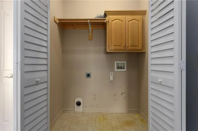 $360,000 | 414 Killarney Lane, Smithville, MO 64089