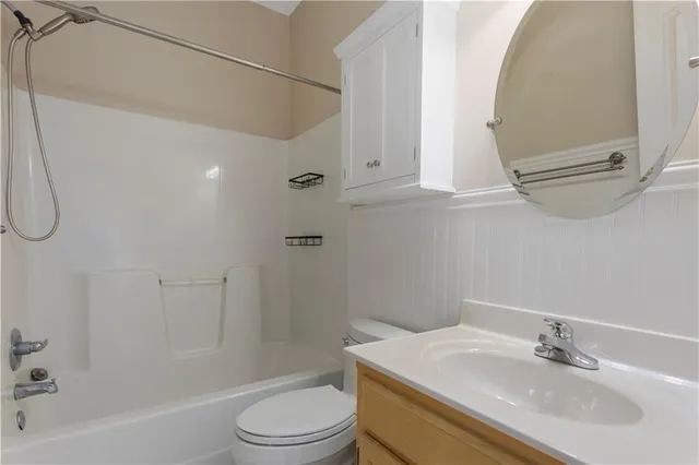 $360,000 | 414 Killarney Lane, Smithville, MO 64089