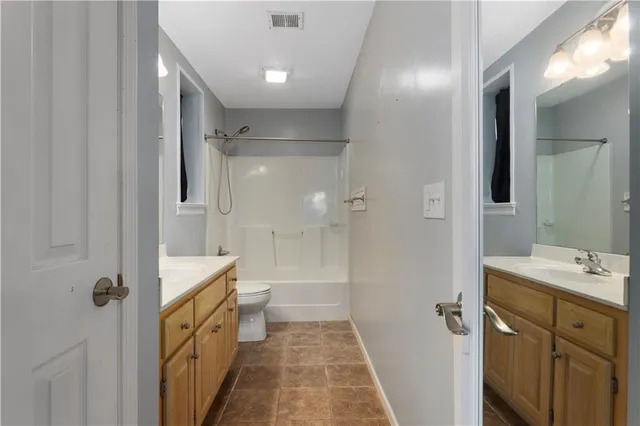 $360,000 | 414 Killarney Lane, Smithville, MO 64089