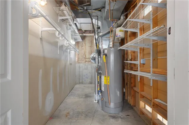 $360,000 | 414 Killarney Lane, Smithville, MO 64089