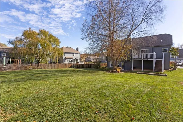 $360,000 | 414 Killarney Lane, Smithville, MO 64089